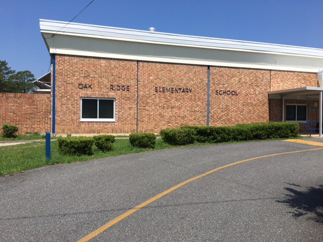 Oakridge Elementary School